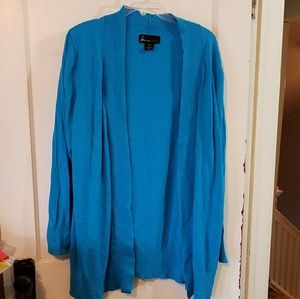 Blue medium weight sweater